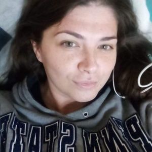 Meet your Posher, Cecile